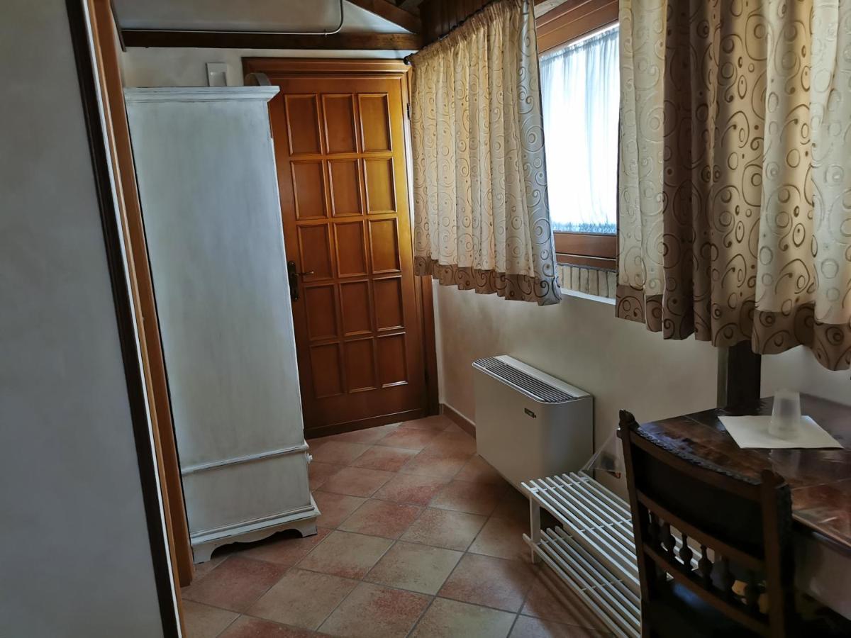 B&B Oasi Di Mamma Clara Latina Kültér fotó